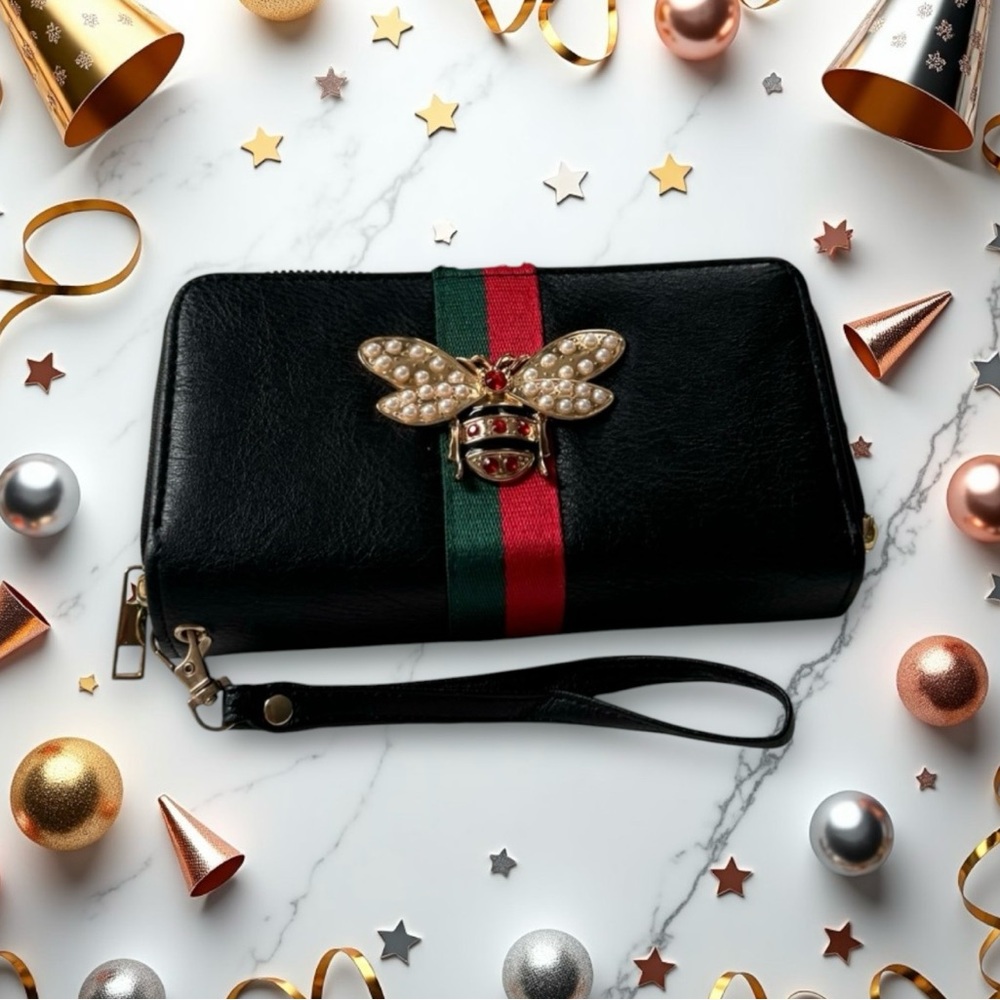 2 for $30 🆕 Black Double Wallet with Queen Bee